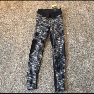 Nike HyperWarm Tights